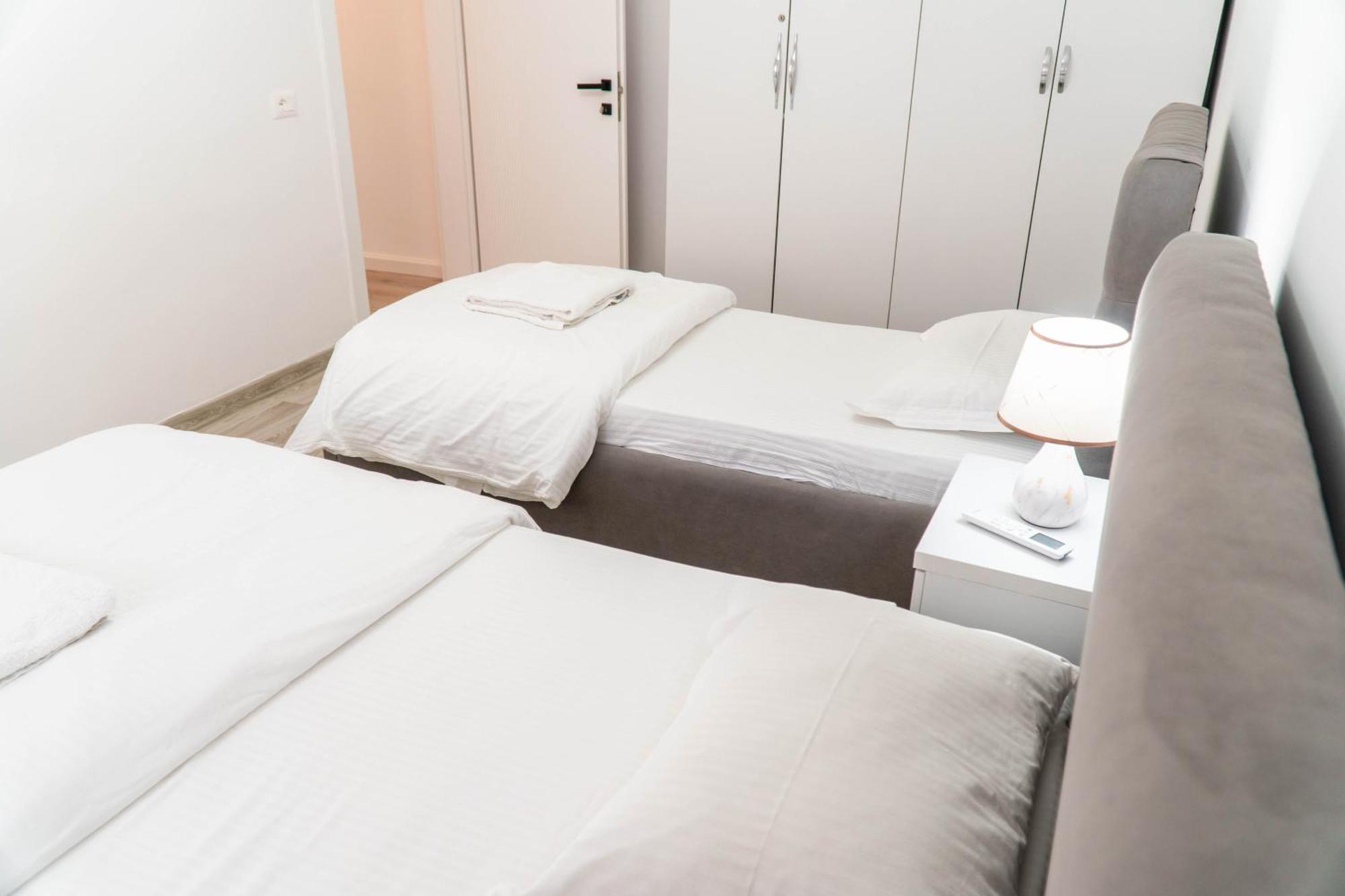 Signature Apartment 8 Tirana Exterior photo